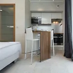Velvet Aparthotel 3*
