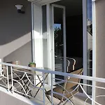 Ξενοδοχείο με διαμερίσματα Velvet