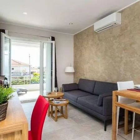 Aparthotel Velvet Villeneuve-Loubet