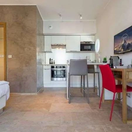 Velvet Villeneuve-Loubet