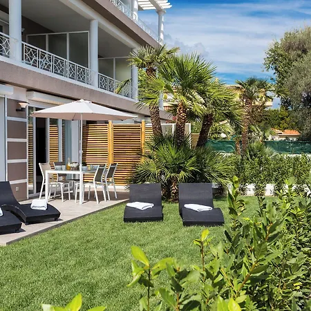 Aparthotel Velvet Villeneuve-Loubet