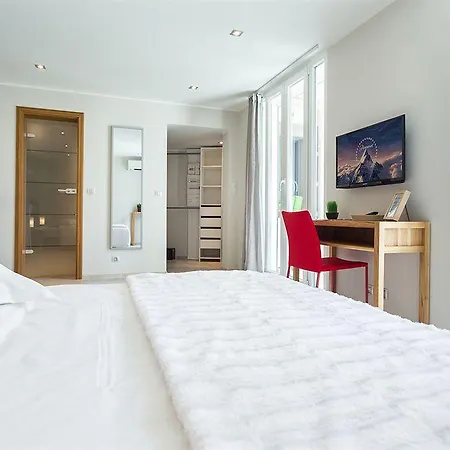 Velvet 4* Вильнёв-Лубе