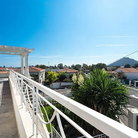 Velvet Aparthotel 3*