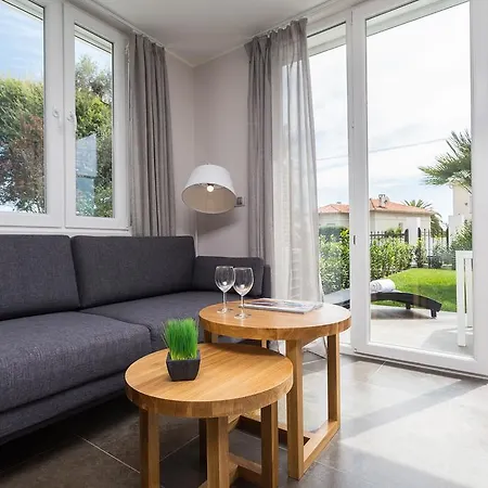 Apartahotel Velvet 3*