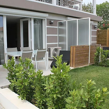 Velvet Aparthotel Villeneuve-Loubet