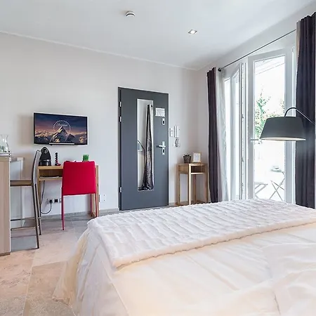 Velvet Aparthotel