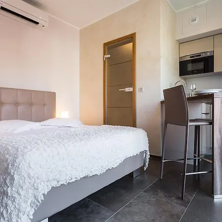 Velvet Aparthotel